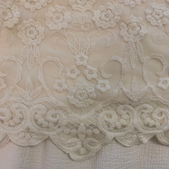 White lace sleeveless dress - Picture 4 of 4